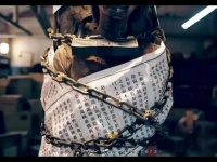 全剧只有一个胖胖的没有喝汤的女孩是无辜的