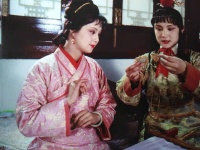 红楼梦：薛家造出金玉良缘后，贾母的态度到底是什么？