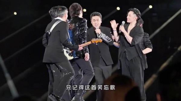 朱孝天爆料五月天经纪公司引热议