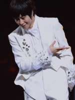 阿信恒星之城演唱会演绎煙火的季節，粉丝沉醉其中