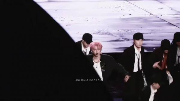 刘耀文太帅啦，期待新音舞台，另外新综艺要上了，在爱奇艺搜索宇宙闪烁请注意