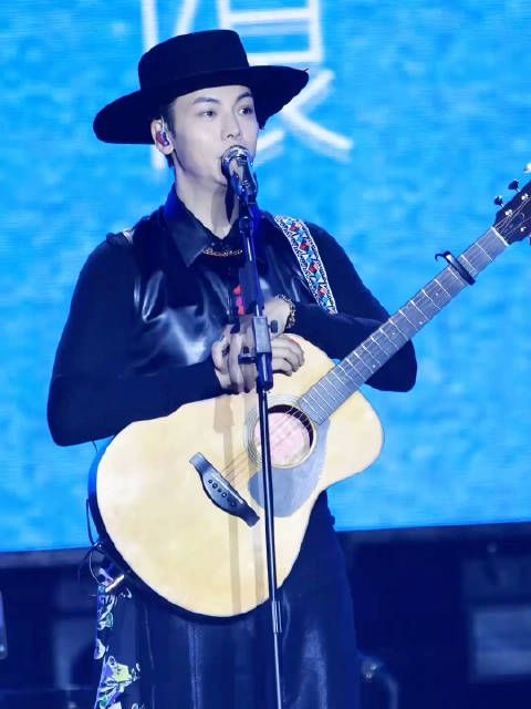 陈伟霆说不能连当爸的勇气都没有 回应大方官宣生子