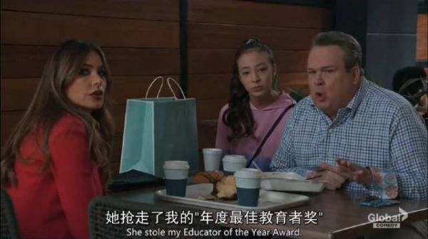 歌姐和小卡的“互帮互助”，最后那个画面曼尼太好笑了，Lily依旧美美的很安心