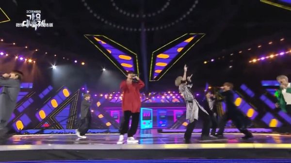 六年前的今天(191227)，防弹少年团 在2019KBS歌谣大祝祭节目中带来
