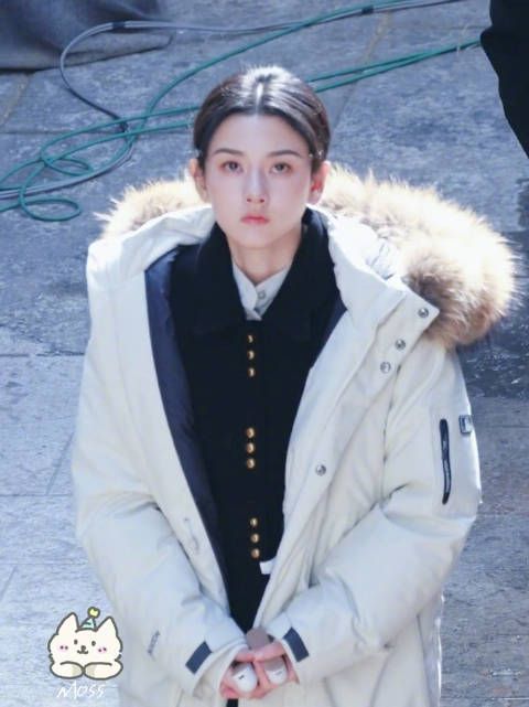 宋祖儿素颜路透曝光，五官精致惊艳网友