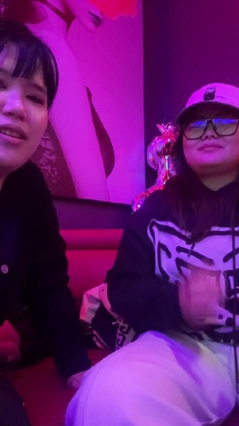 晚上十一点吃完一碗刘文祥后