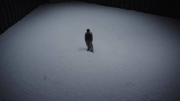 檀健次新歌《DEAD REFLEX》预告曝光，废土战士风群舞震撼