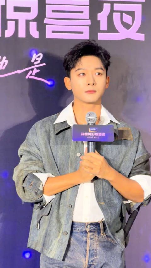 张晚意建议大家多记录生活，“每一步都要珍惜”