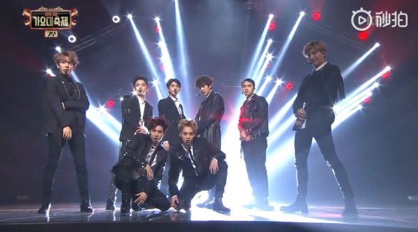 九年前的今天(161229),EXO 在2016KBS歌谣-大祝祭上带来