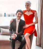 八年前亿万豪门千金李白执意要嫁给撒贝宁，如今八年过去，彻底印证了她的清醒！