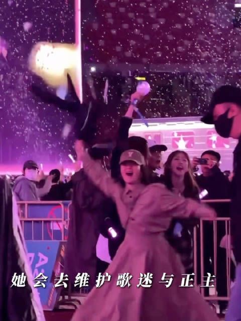 张杰跨年演唱会邀谢娜表演双人舞