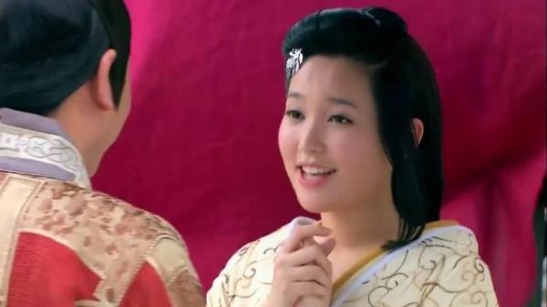 戚夫人上位前，吕稚把她当闺蜜，最终害了自己 金莎