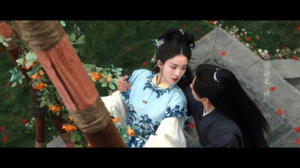 陆江来侯明昊娜扎荡秋千亲密耳语,马闻远现身险酿意外