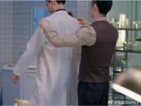 “定情”名场面，我的嘴角直接和太阳肩并肩哈哈哈啊哈