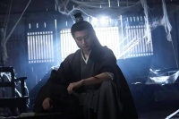 男子为灭敌藏情报于伤口，狠人行为引关注