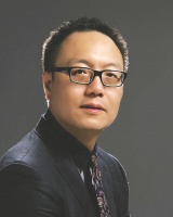 从清华到加州大学，从跨国精英到文创领航者，萧泓架起中外文化融通桥