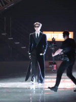 张凌赫这气场真的绝了，说他是男人中的迈巴赫一点都不夸张，好高级