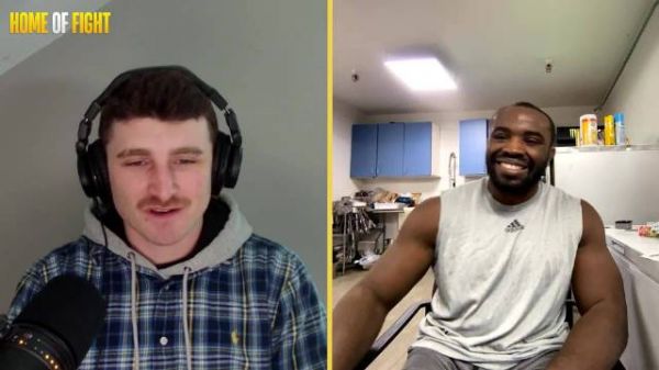 托雷斯·芬尼透露在丹尼尔·科米尔指导下训练，欲战博·尼卡尔