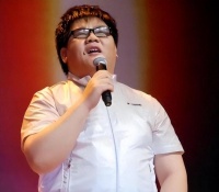 目中无人的“盲人”歌手杨光，终于付出惨痛的代价。