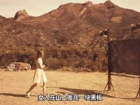 女人在山上发现一块黑板，过去以后才意识到掉入了别人的圈套《屠杀公园》