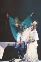 有人蹲点抢票，有人跨城打卡