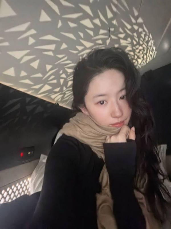 刘亦菲皮肤状态超好！