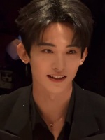 帅成啥样了常华森 出席LA MER新春家宴