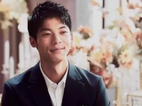 人人都不是周潇齐 没人会爱你十五年.