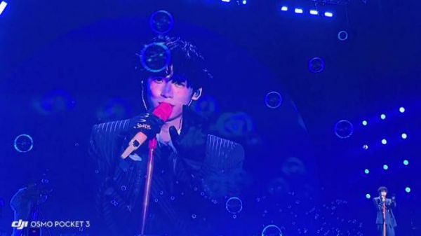 我有一点点想你了老公，要多吃一点，穿暖一点，要幸福健康