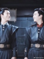 “我们一路经历风雨，无畏也无悔”