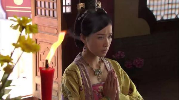 《宫心计》将军坠崖身亡，三好苦等成空