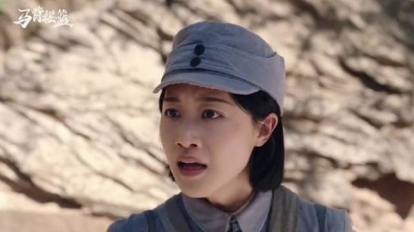 她比任何人都渴望保护孩子，只是那一刻，她需要先战胜自己