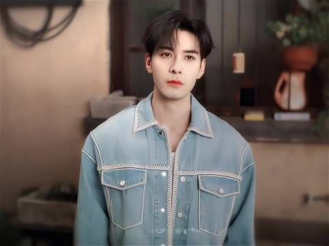 陈星旭卢昱晓新剧轧戏首播曝吻戏表,28集近30场吻戏