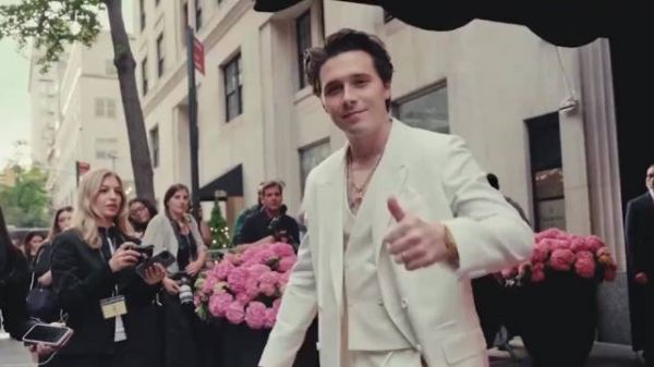 贝克汉姆儿子布鲁克林起诉父母称遭精神控制