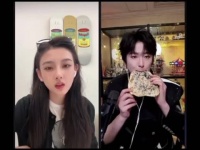 刘宇宁直播掏饼馋疯宋祖儿，连麦互动笑翻网友