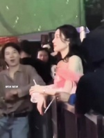 命运真是个好东西 让两个有爱的人相遇 相知 相爱 牵手走下去