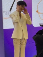 这个陈哲远饭撒起来真是手拿把掐啊，现场给粉丝求婚了！