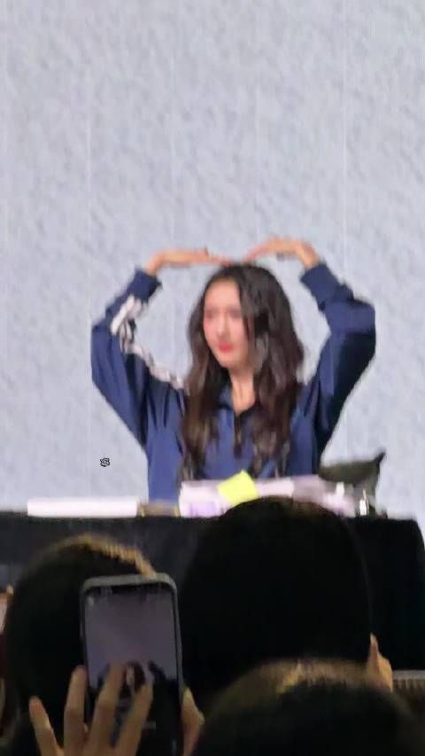 卖萌慧慧，咋这个萌（15字15字15字15字15字15字）