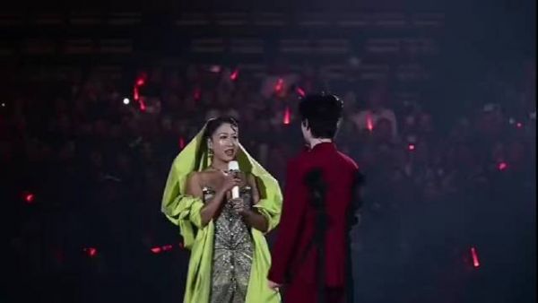 吉克隽逸称抢到陈楚生合作如获胜，笑言众歌手争抢