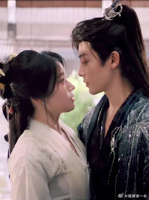 从欺骗隐瞒到双向奔赴，爱在不经意间生根发芽