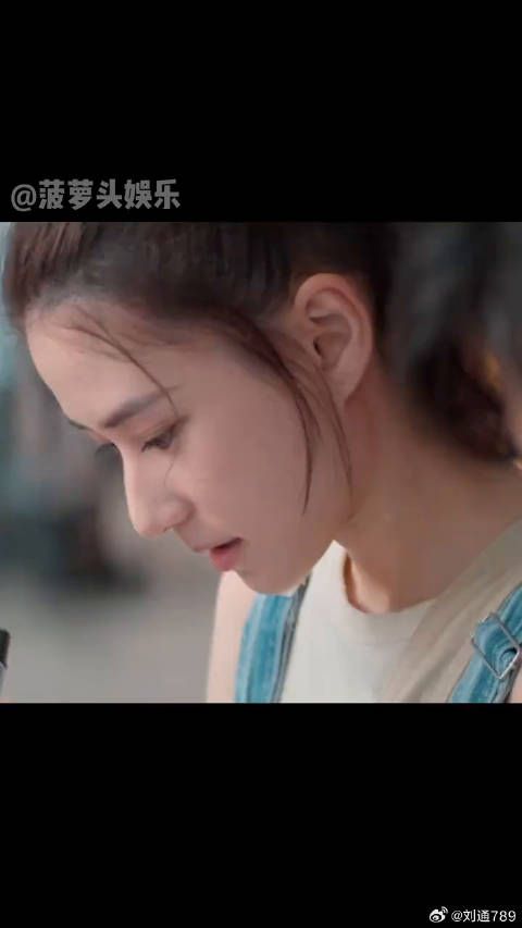 何超莲新片演绎异地思念,与角色共情引共鸣