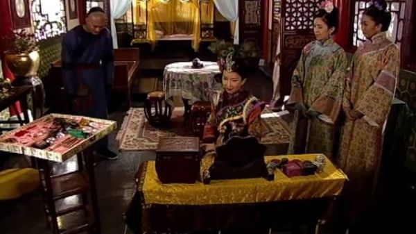 金枝欲孽：皇后随口一句话，奴才眼里是运气，冷落和受宠就在瞬间