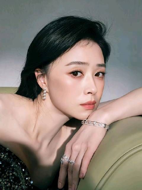 蒋欣专注配角角色因剧本资源有限，演技获认可