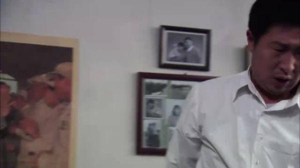 金婚：庄嫂想不开提菜刀，大庄秒慌跪地叫奶奶，下秒却傻眼了