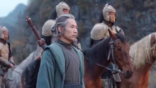 将夜2：观主在青峡出杀招，四先生勉强接下，却又不是长久之策！