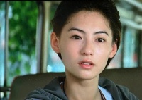 离婚14年后，谢霆锋做梦也没想到，45岁张柏芝依然给他留足了体面