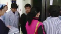 无影：护士拿一箱子，霸占患者电梯还理直气壮，谁知遇上新任领导！