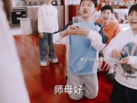 欢乐家长群2：马英杰竟一夜之间，摇身一变成了网红，全网粉丝都二十多万了