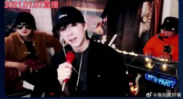 “给大飞哥一个C位机会！”宁哥直接厕所遁，笑死！大飞一开口弹幕炸了