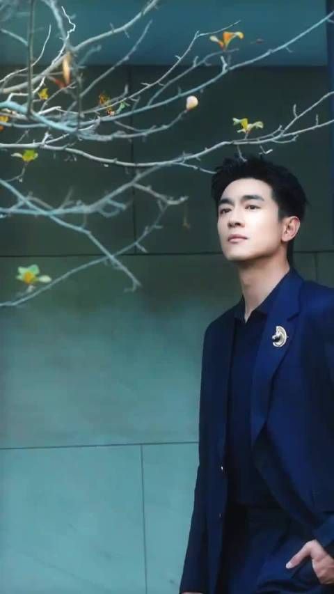 林更新出任马爹利品牌代言人